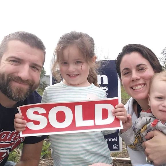 Meet your Posher, Dave - Picture 1 of 1